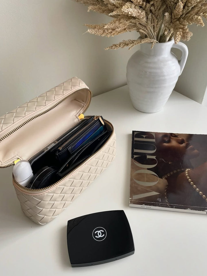 Julia | Strukturierte, glänzende Tasche aus gewebtem Material