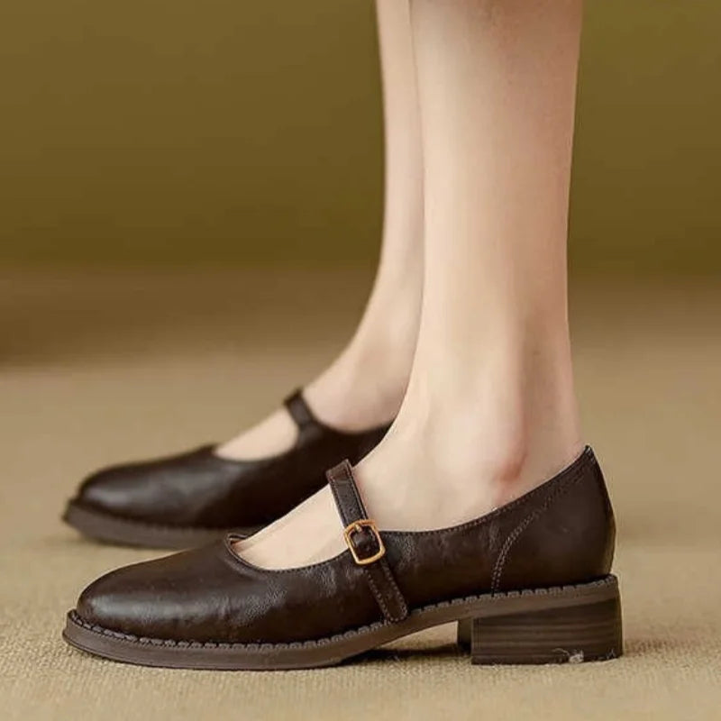Anna – Zeitloser Schnürschuh aus Leder