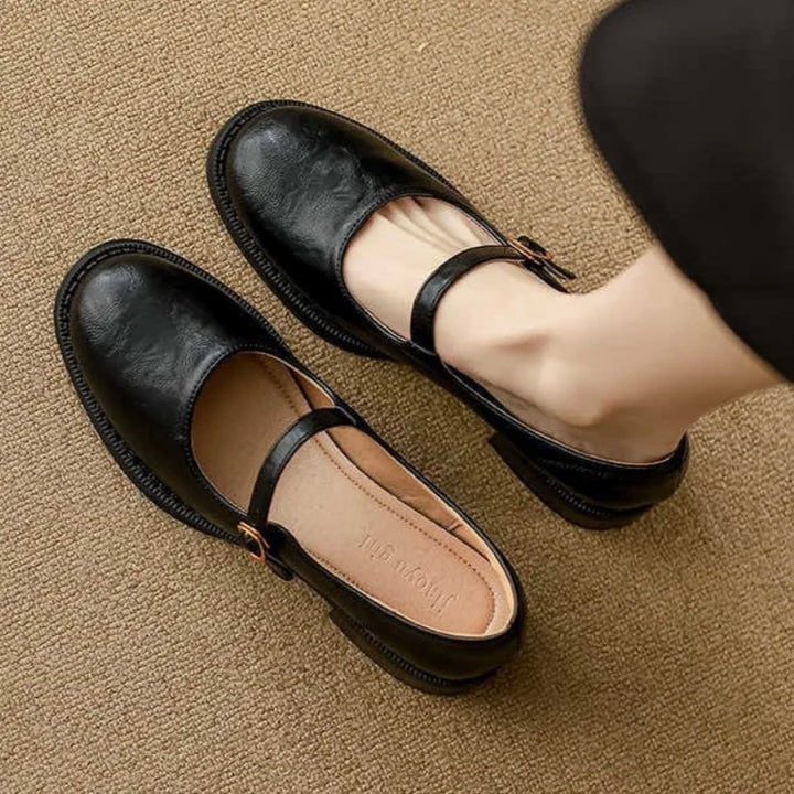 Anna – Zeitloser Schnürschuh aus Leder